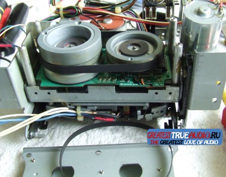 TEAC V8030S